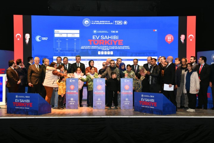 Şanlıurfa’da Yüzyılın Konut Projesi Heyecanı 13 Bin 790 Konutun Kurası Çekildi! (2) (Küçük)