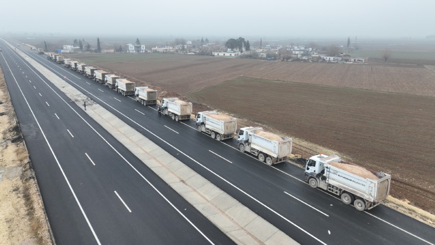 Şanlıurfa Büyükşehir Belediyesi Suruç’ta Mezarlık Yolu Çalışmalarına Başladı (3) (Küçük)
