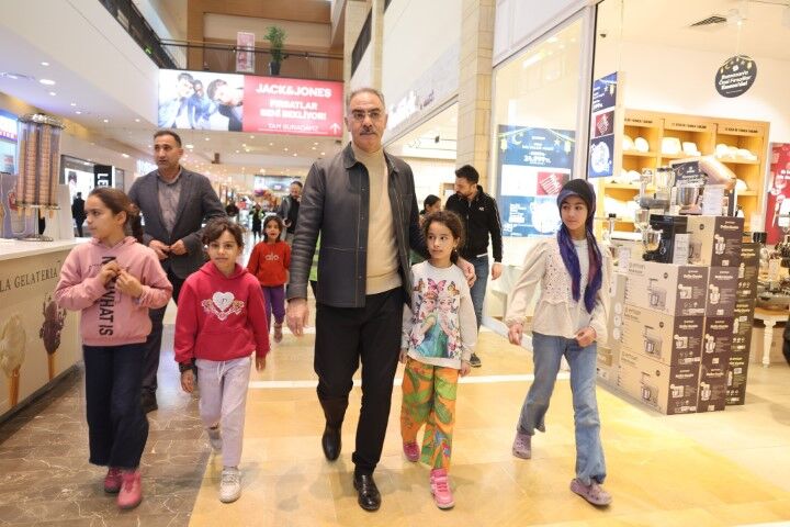 Eyyubiye Yetim Sevinci (1) (Küçük)