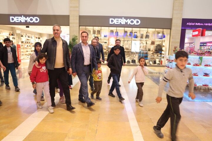 Eyyubiye Yetim Sevinci (4) (Küçük)