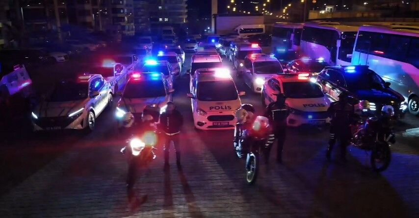 Şanlıurfa’da İl Genelinde Geniş Çaplı Huzur Uygulaması (3) (Küçük)