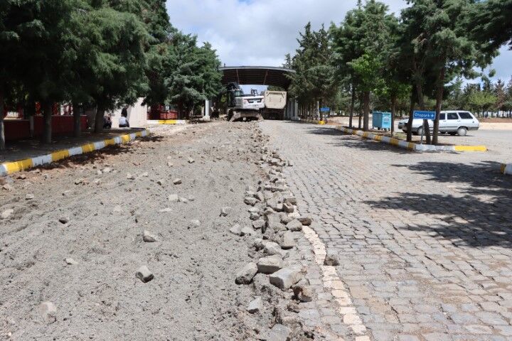 Yeni̇ Asri̇ Mezarlikta Sicak Asfalt Çalişmasi Yapilacak (1) (Küçük)