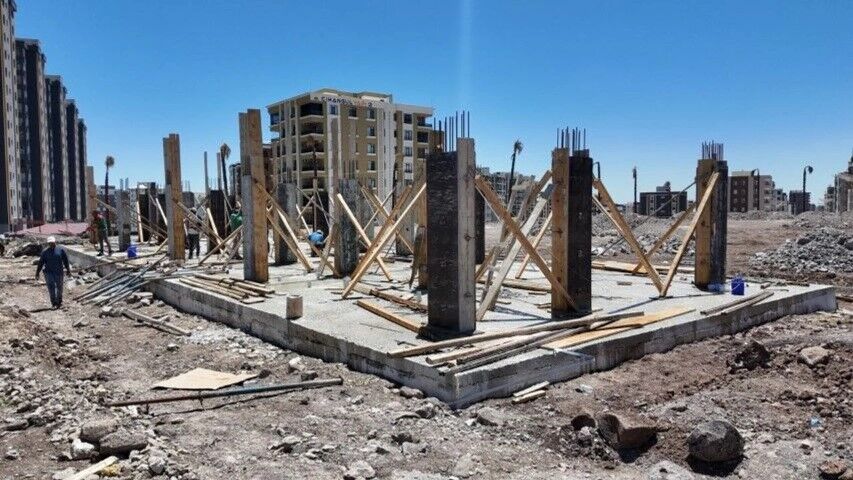 Karaköprü Belediyesi’nden Gençlere Modern Spor Tesisi