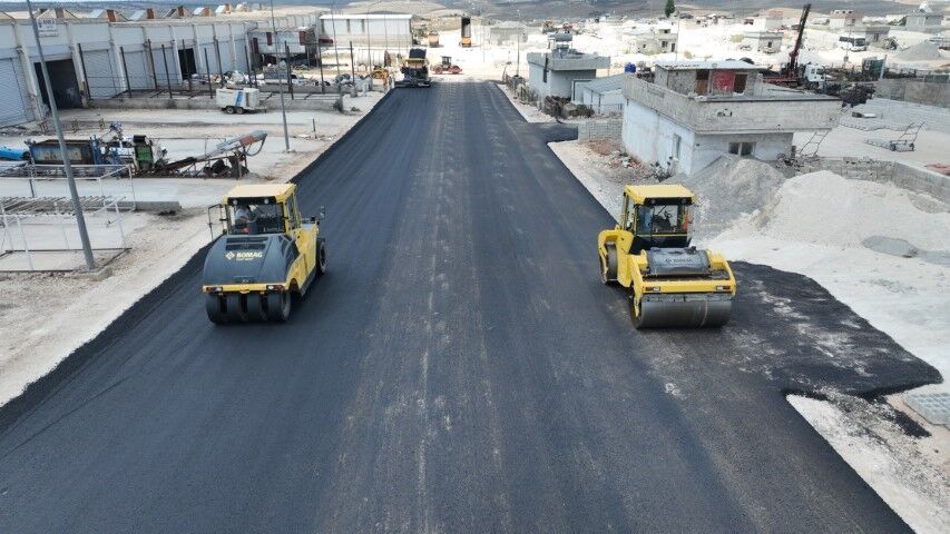 Şanlıurfa Büyükşehir’den Mobilyacılar Sitesi’nde Asfalt Çalışması
