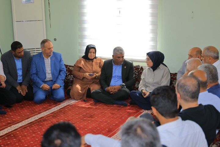 Şanlıurfa Milletvekili Yazmacı Viranşehir’de Vatandaşları Dinledi