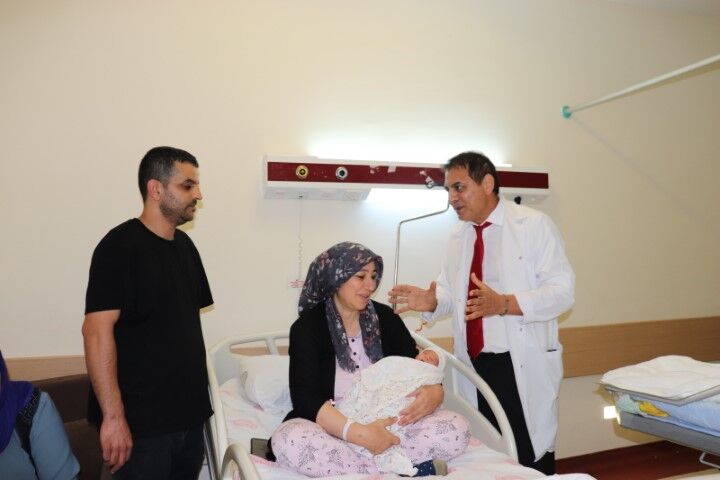 Şanlıurfa’da Mucize Doğum: 13 Yıl Sonra Gelen Bebek Doktorunun Adını Taşıyor