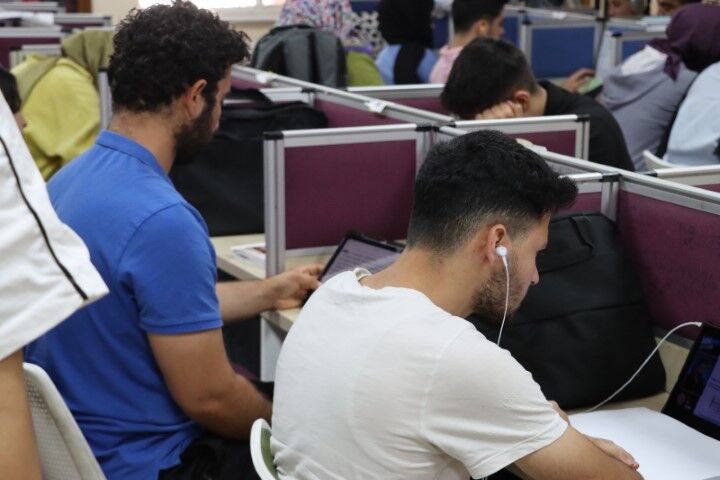 Şanlıurfa’da YKS Adaylarının Vazgeçilmezi Kütüphaneler Oldu!