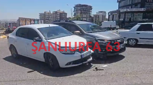 Şanlıurfa’da Maddi Hasarlı Kaza: Araçlar Birbirine Girdi