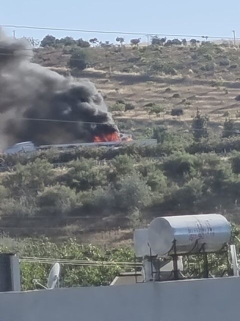 Şanlıurfa'da Seyir Halindeki Tır Alevlere Teslim Oldu