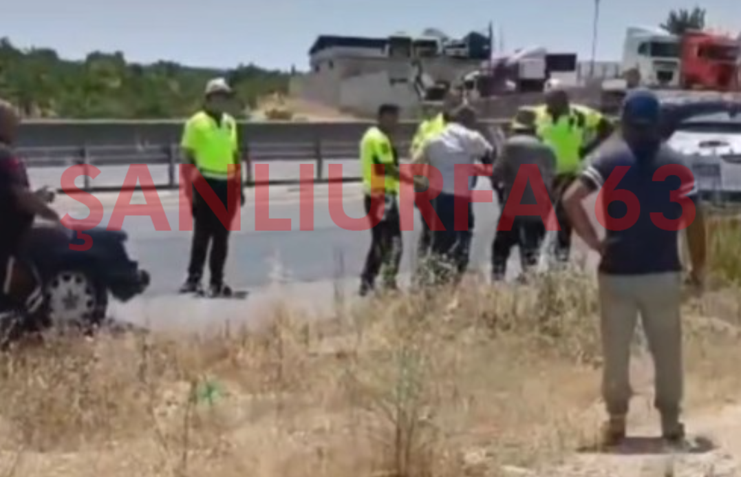 Şanlıurfa-Gaziantep Yolunda Feci Kaza! 5 Kişi Yaralandı