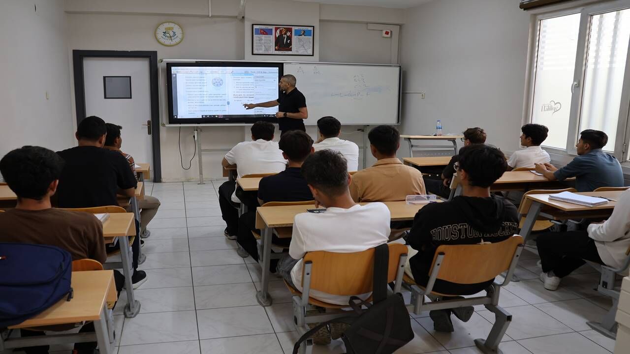 Haliliye Belediyesi'nden Üniversite Adaylarına Ücretsiz Tercih Desteği!