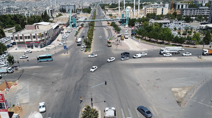 Büyükşehi̇r'i̇n Dev Ulaşim Projesi̇nde İlk Kazma Vuruldu (1) (Küçük)-1