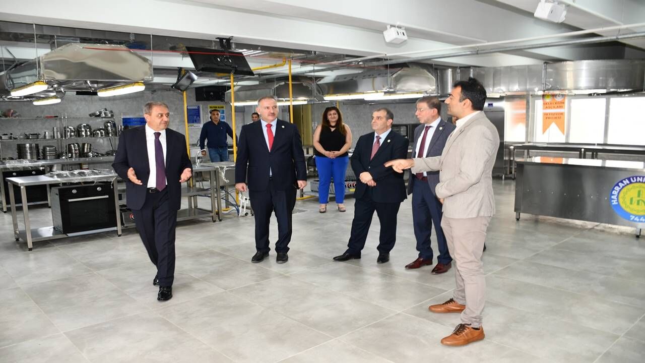Şanlıurfa Valisi Şıldak, Üniversitenin Yeni Projelerini Yakından İnceledi!