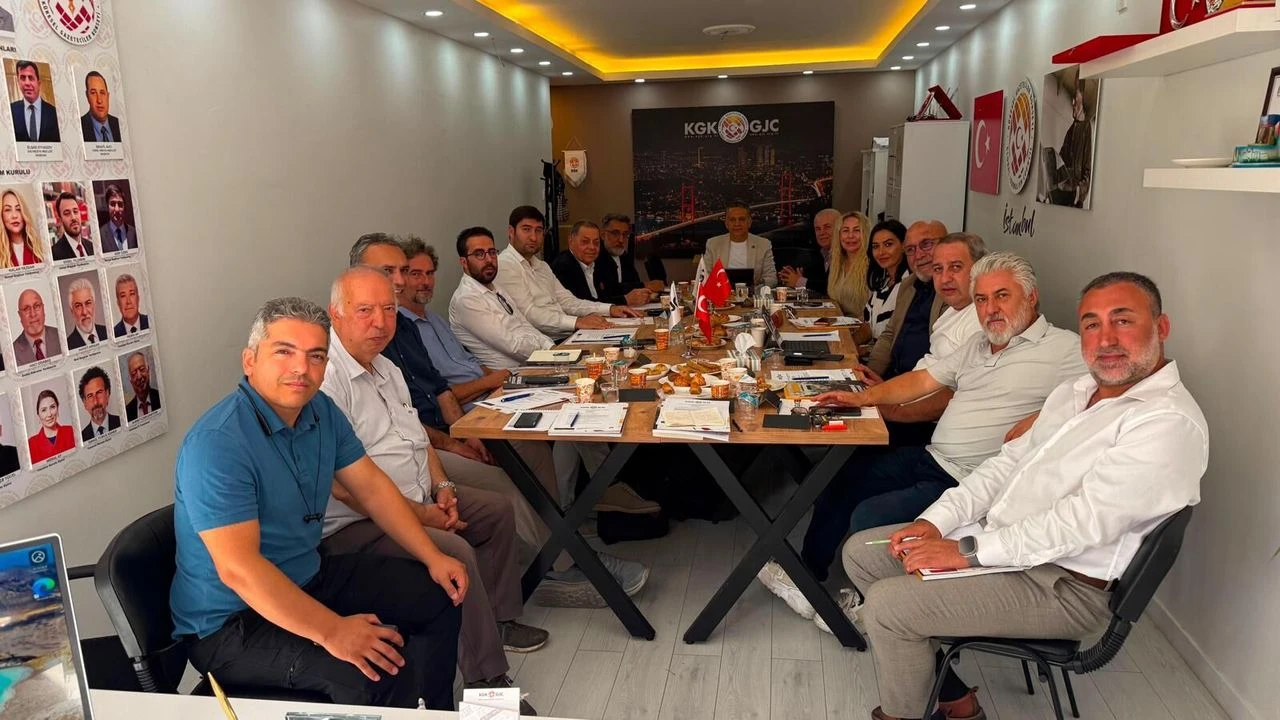 Türk Gazetecileri Londra'da Buluşturacak Ödül Töreninin Tarihi Belli Oldu!