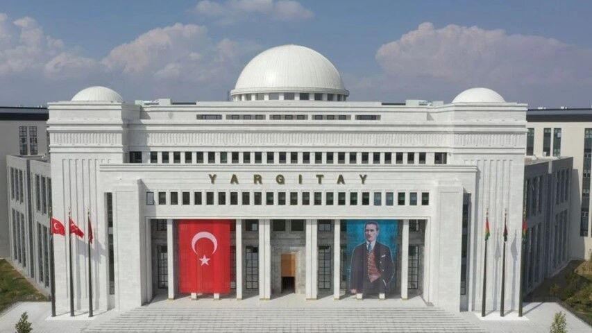 Eşinin Yemeklerini Sürekli Aşağılayana Yargıtay'dan Emsal Karar!