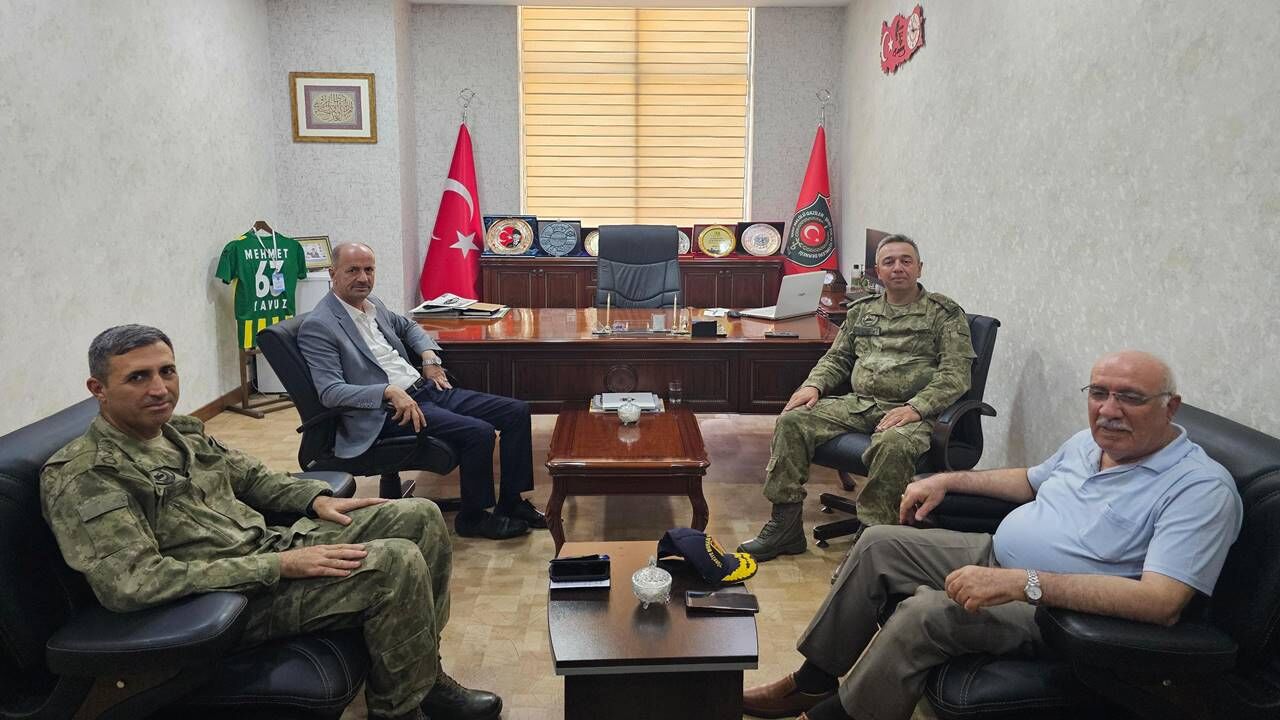 20. Zırhlı Tugay Komutanı'ndan Şehit Yakınları ve Gazilere Destek Ziyareti