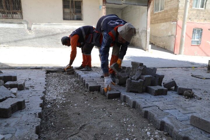 Haliliye'de Mahallelerin Çehresi Parke Çalışmalarıyla Değişiyor!