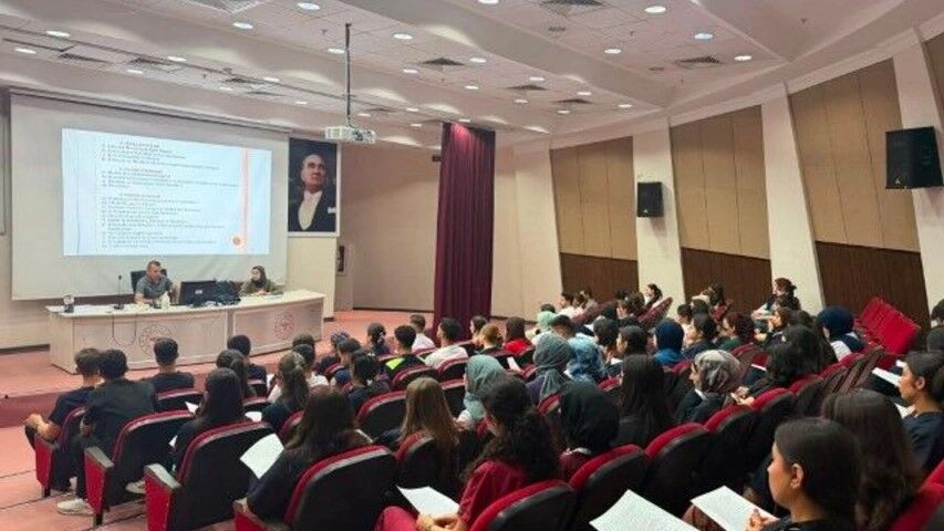 Viranşehir'de Hastane Personeline Güvenli Çalışma Eğitimi