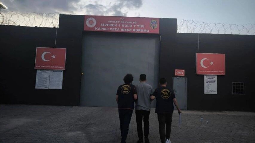 Şanlıurfa'da 18 Yıl Cezası Bulunan Dolandırıcılık Hükümlüsü Yakalandı