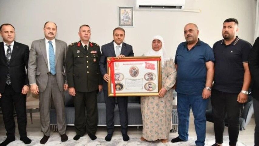 Vali Hasan Şıldak Ve Gülpınar'dan Şehit Ailesine Vefa Ziyareti!