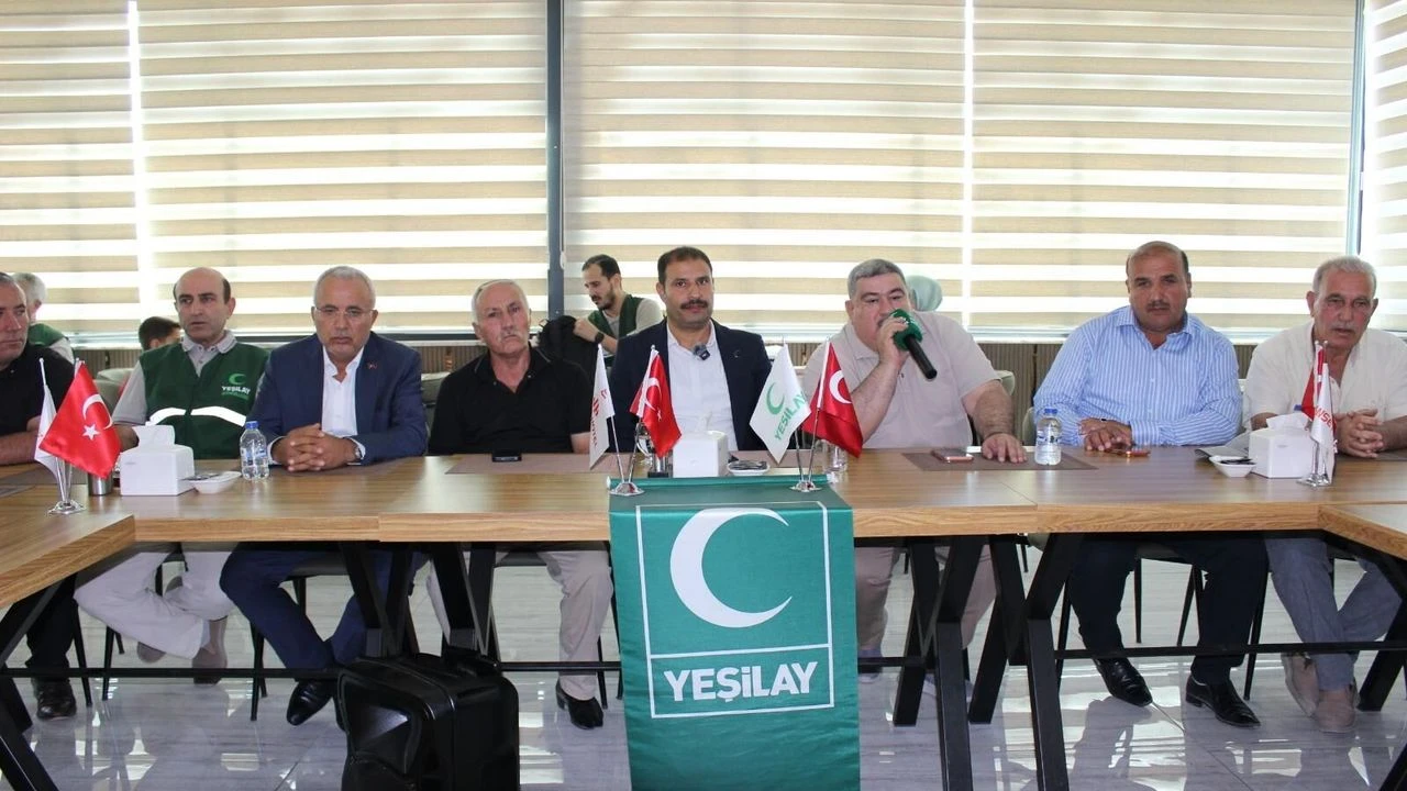 Yeşilay Şanlıurfa'dan Muhtarlara Bağımlılıkla Mücadele Toplantısı!