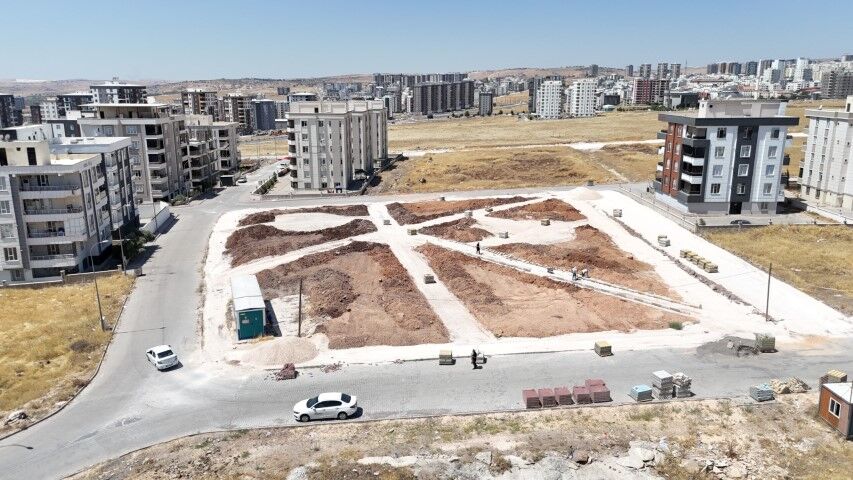 Batikent Mahallesi̇ Yeni̇ Parklarina Kavuşuyor (4) (Küçük)