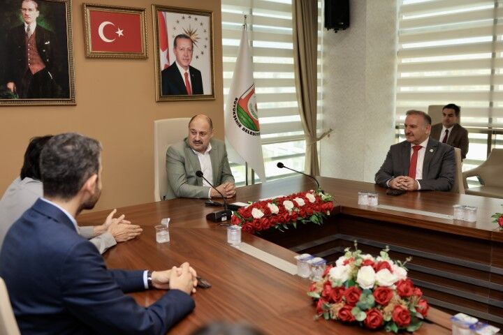 Dünya Şampiyonu Vox Humanis’ten Başkan Gülpınar’a Ziyaret (1)