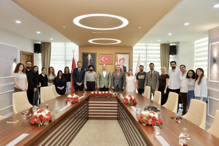 Dünya Şampiyonu Vox Humanis’ten Başkan Gülpınar’a Ziyaret (4)