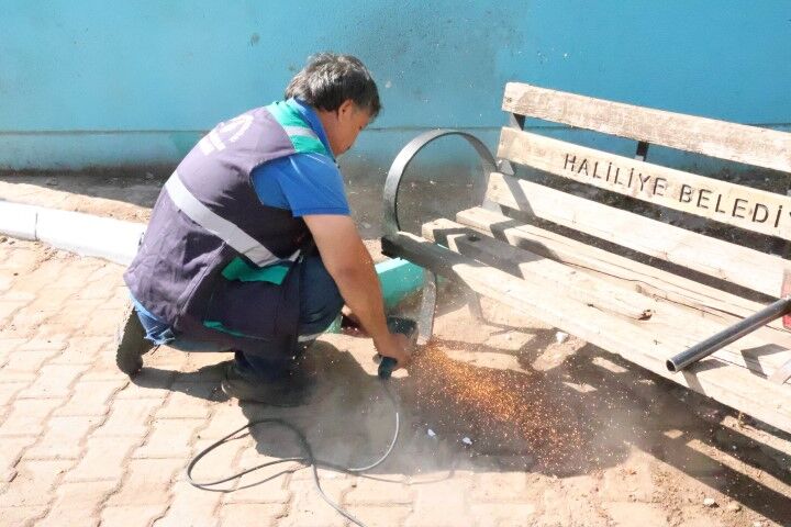 Haliliye Belediyesi Parkları Kendi Ekibiyle Yeniliyor (2)