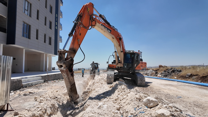 Şanlıurfa’da İçme Suyu Altyapısı İçin Çalışmalar Hız Kesmeden Sürüyor (2)