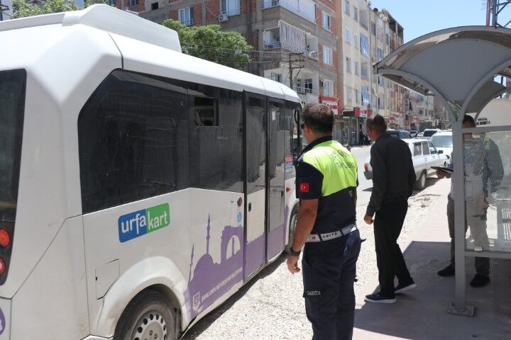 Şanliurfa'da Kli̇masiz Otobüse Geçi̇t Yok! (2) (Küçük)