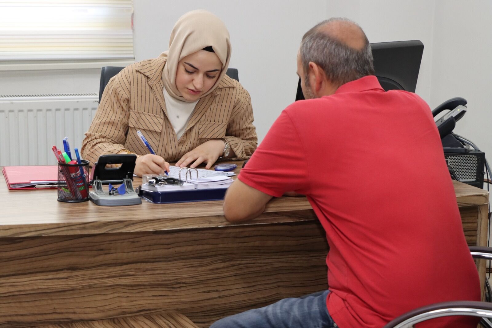 Karaköprü Beledi̇yesi̇ Sosyal Hi̇zmetlerle Gönüllere Dokunuyor! (4)