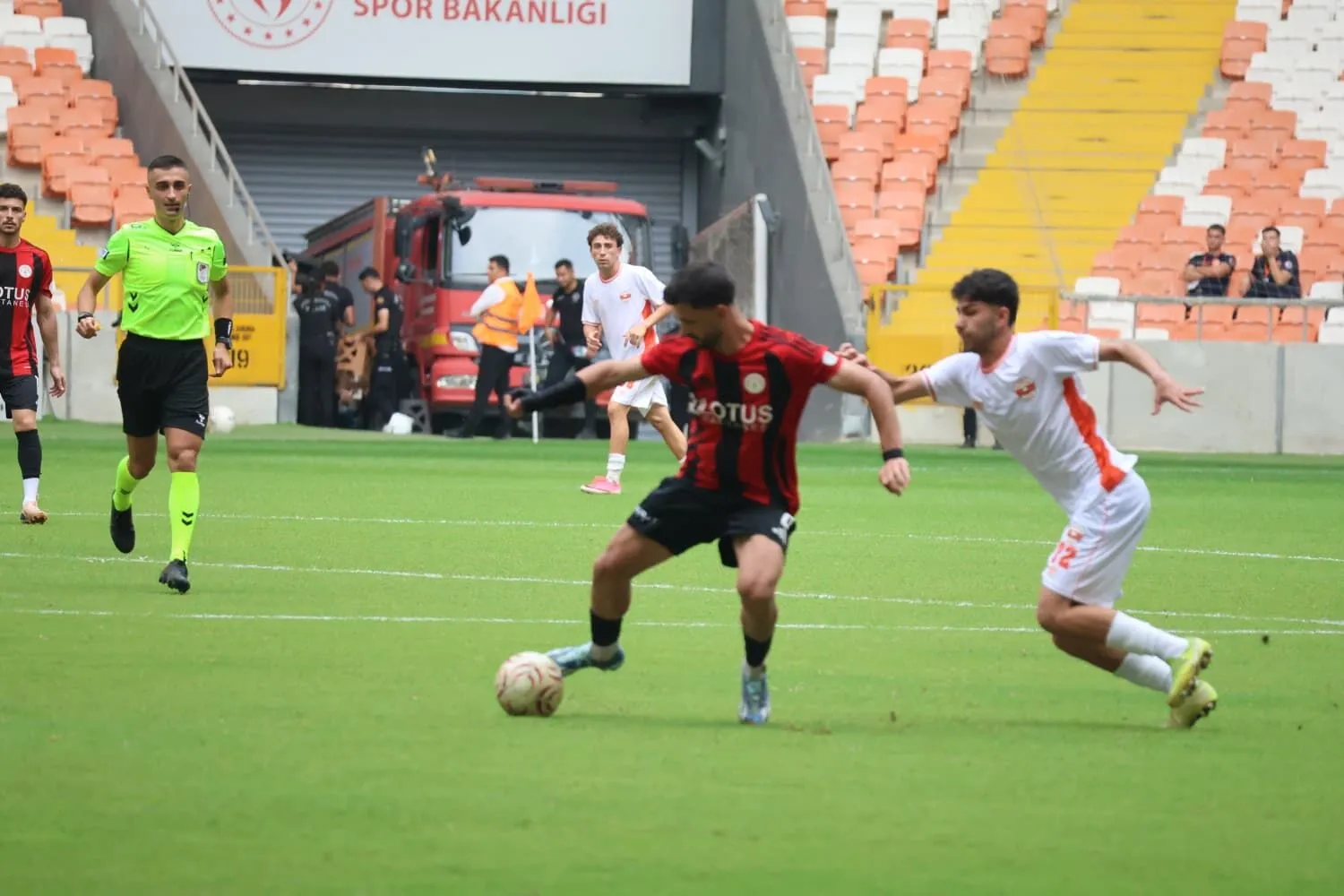 Karaköprü Belediyespor Deplasmanda Kazandı Lige Üçte Üçle Başladı (2)