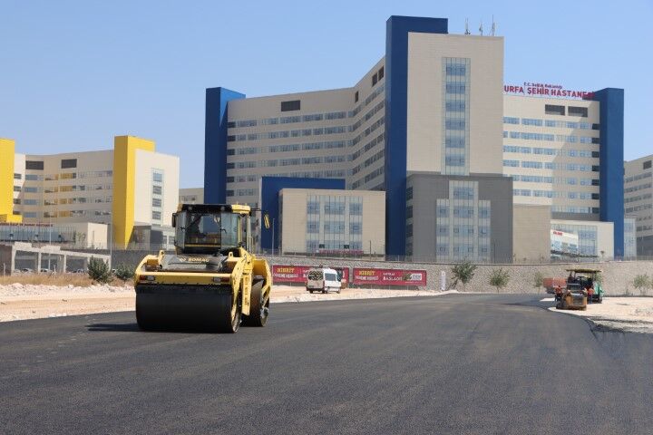 Şanlıurfa Şehir Hastanesi Yolunda Asfalt Çalışması Başladı (3)