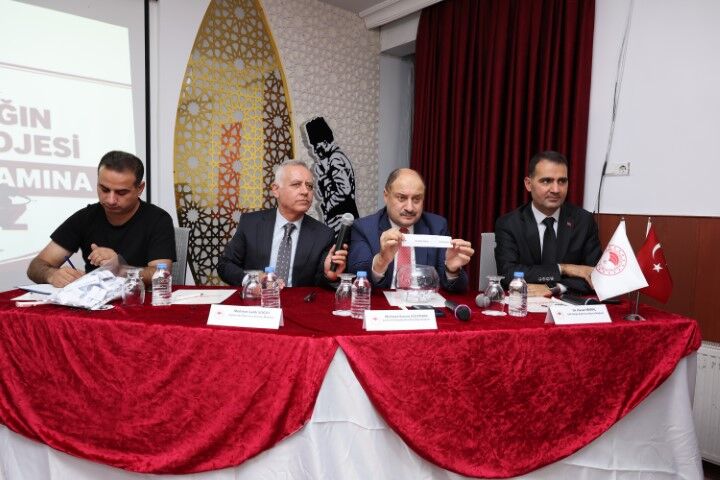 Şanlıurfa’da 40 Üreticiye Modern Sera Desteği Verilecek (1)