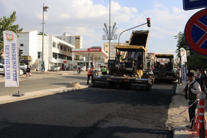Şanlıurfa’da 860 Metrelik Cadde Baştan Sona Yenilendi (1)