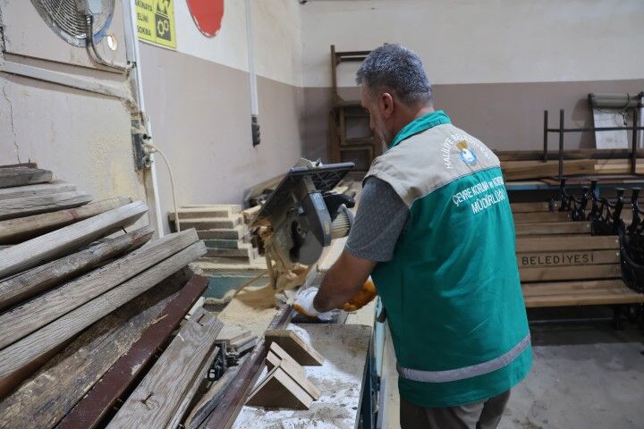 Şanlıurfa’da Parklar İçin Üretim Ve Yenileme Çalışmaları Sürüyor (1)