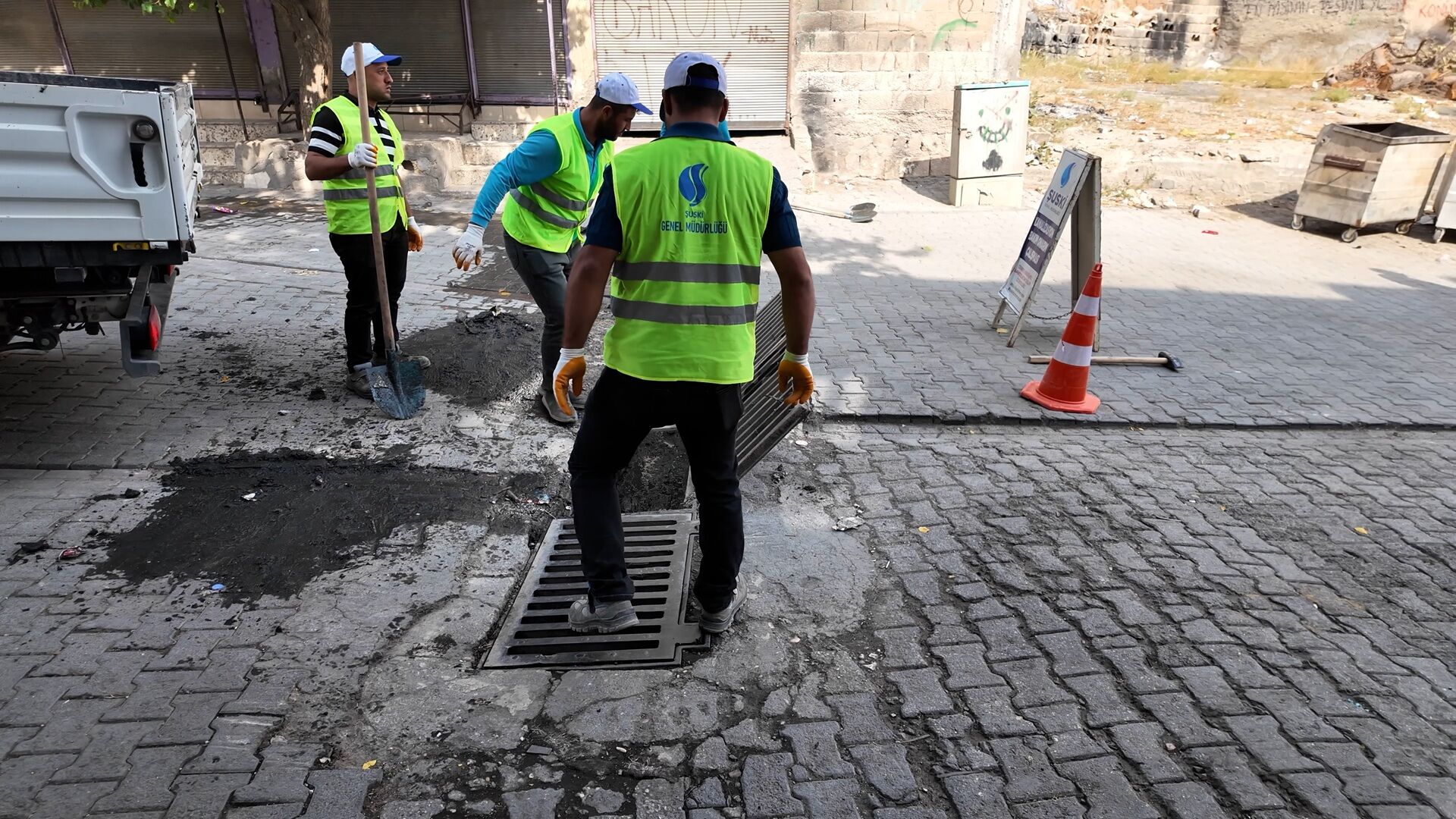 Şanlıurfa’da Yağış Öncesi Altyapı Seferberliği Başladı (2)