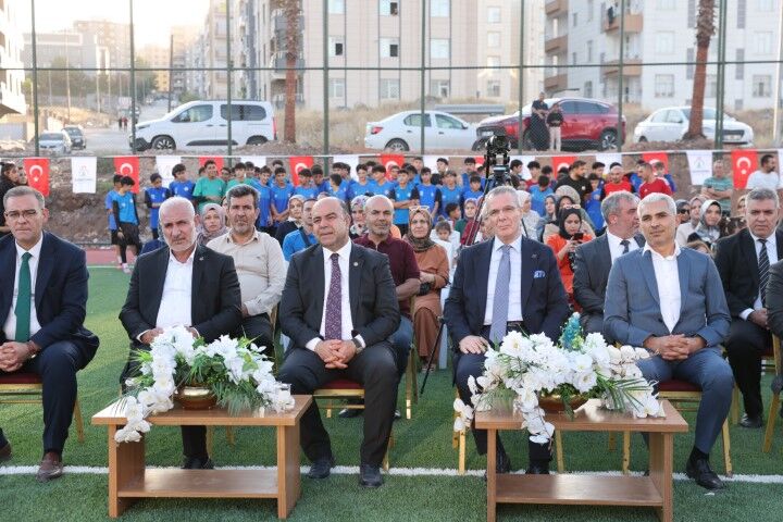 Şanlıurfa’da Yaz Spor Kurslarını Tamamlayan Çocuklar Belgelerini Aldı (1)-1