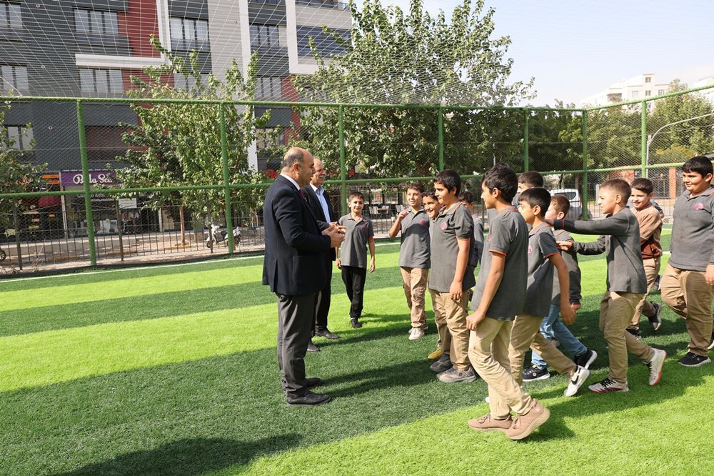 Başkan Çi̇ftçi̇’den Öğrenci̇lere Bi̇li̇m, Eği̇ti̇m Ve Spor Mesaji (2)