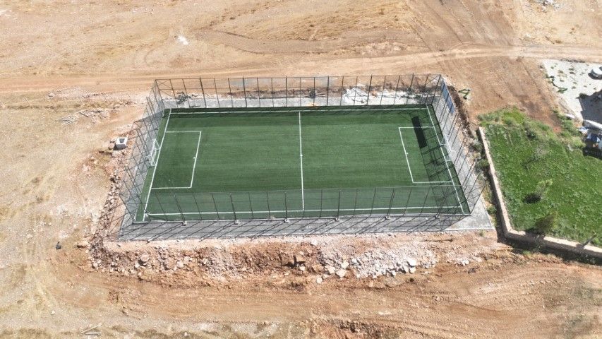 Şanlıurfa Eyyübiye’de Gençlerin Spor İmkânları Genişliyor 3 Halı Saha Tamamlandı (4)