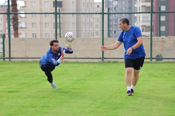 Şanlıurfa Temsilcisi Halil Bayram İnşaat Karaköprü Belediyespor, Nesine 3. Lig 3. Grup’ta Cumartesi Günü Deplasmanda Karşılaşacağı 1964 Silifke Spor Kulübü Maçının Hazırlıklarına Başladı. Ligde Geçen Hafta Bitlis Spor 1 (1)