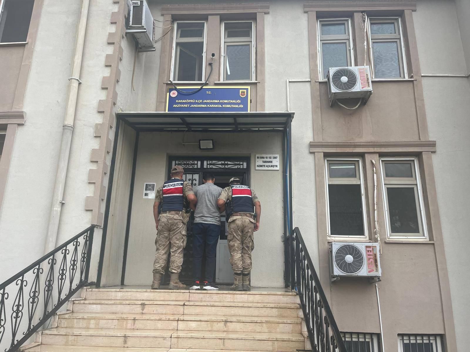Şanlıurfa’da Ev Önüne Bırakılan Araç Çalındı! Jandarma Şüpheliyi Buldu (2)