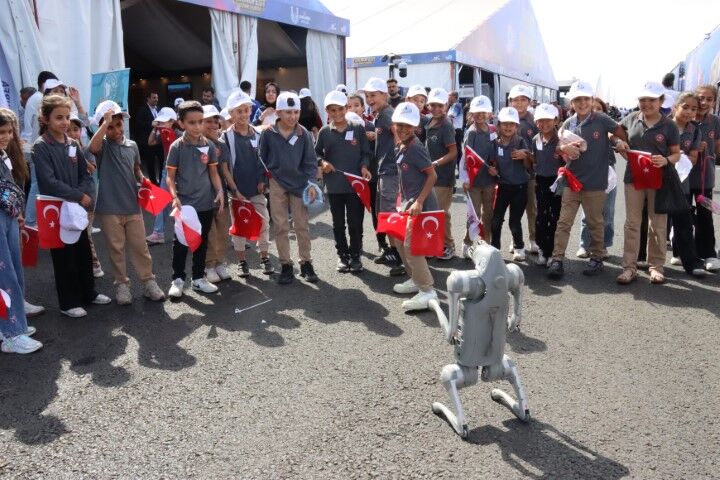 Şanlıurfa’da Teknofest’te Çocukların Akın Ettiği Stand Belli Oldu! (6)