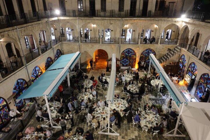 Şanlıurfa’da Unesco Heyetine Tarihi Barutçu Hanı’nda Sıra Gecesi (1)