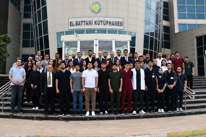 Şanlıurfa’da Yök Başkanı Erol Özvar Öğrencilerle Bir Araya Geldi (3)