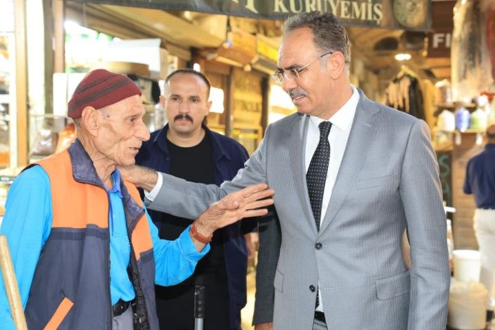 Şanlıurfa’nın Tarihi Çarşılarında Temizlik İçin Yeni Adım: Esnaftan Tam Destek