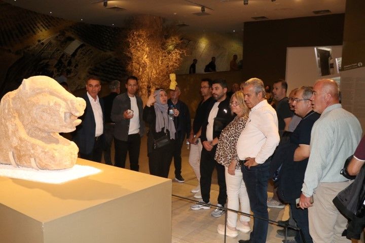 Şanlıurfa’ya Gelen Heyet Göbeklitepe Ve Balıklıgöl’e Hayran Kaldı (3)